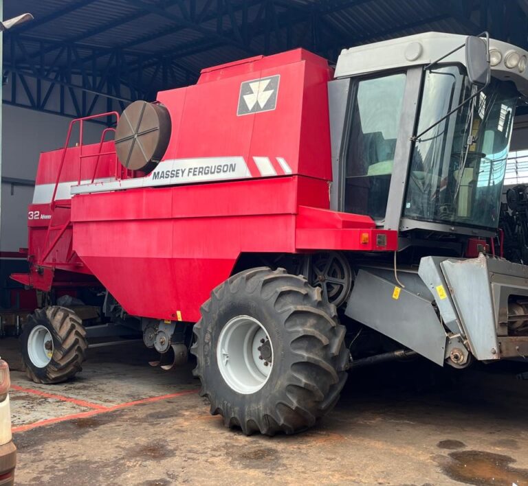 MF 32 –  Com plataforma de corte